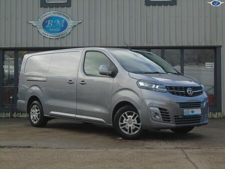 VAUXHALL VIVARO 1.5 Turbo D 2900 Sportive