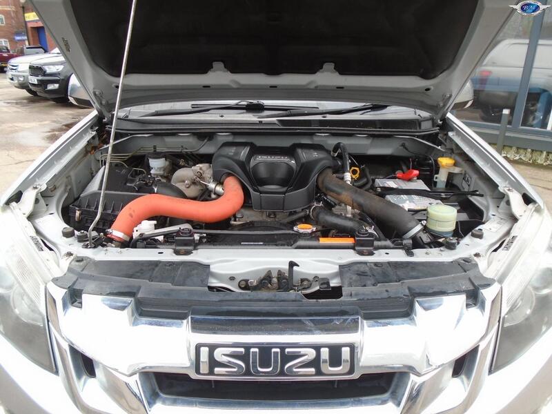 ISUZU D-MAX