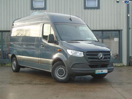 MERCEDES-BENZ SPRINTER 55kWh Progressive