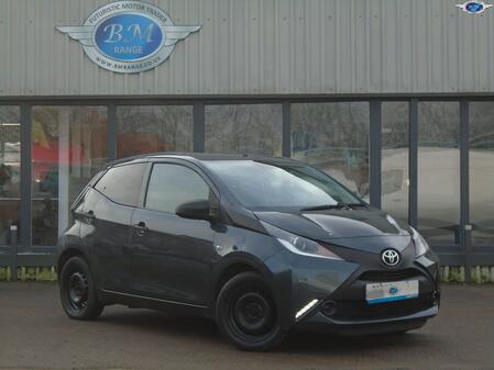 TOYOTA AYGO 1.0 VVT-i x