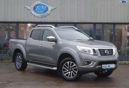 NISSAN NAVARA 2.3 dCi Tekna